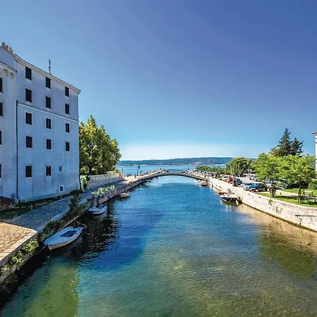 Apartament Beautiful In